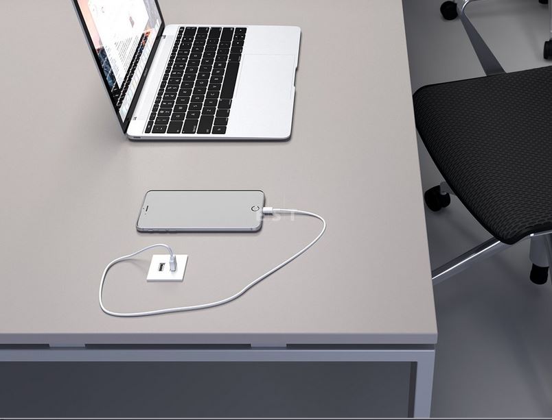 ASA 06029Z00041 Nabíjecí HUB vestavný VERSAPICK, 1xUSB 5V (typ A+C), 42x42mm, čtvercový, kov, nerez ASA 06029Z00041 Nabíjecí HUB vestavný VERSAPICK, 1xUSB 5V (typ A+C), 42x42mm, čtvercový, kov, nerez